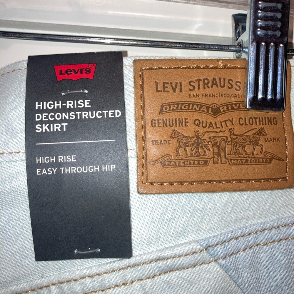 NEW Levi’s Patchwork Deconstructed Skirt - Picture 3 of 7